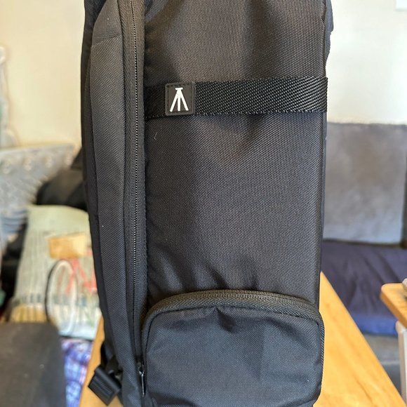 Manfrotto Black Veloce V Camera/Laptop Backpack - Picture 3 of 7